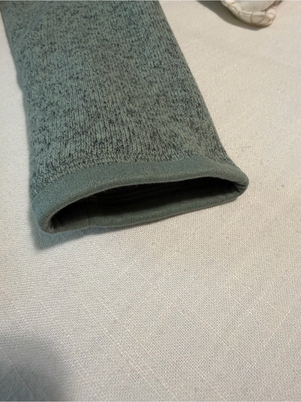 Patagonia Womans Better Sweater size medium in a Sage Green ๐ - Picture 8 of 8